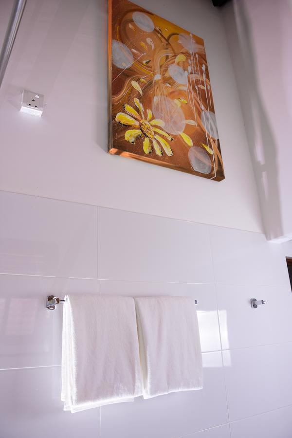 Channa Villa & Tours Bentota Eksteriør bilde